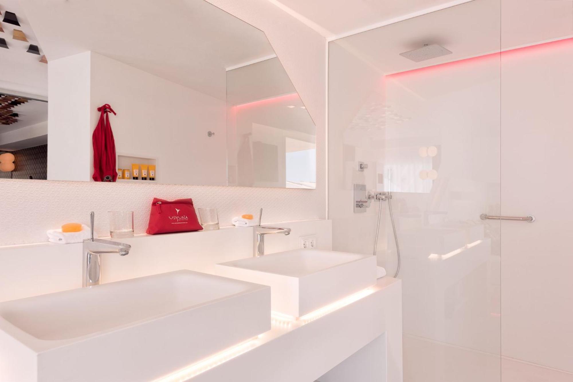Hotel Ushuaia Ibiza - Adults Only - Club Entrance Included Playa d'en Bossa